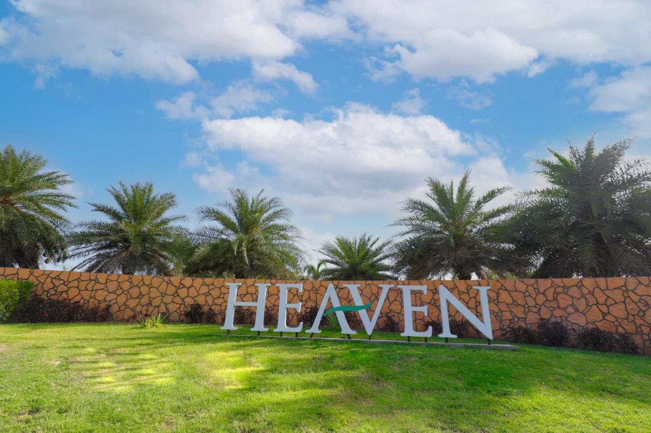מלון Club Heaven Palanpur מראה חיצוני תמונה